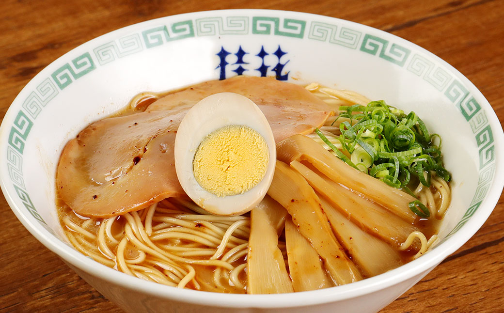 桂花 ラーメン 32食入 豚骨 熊本ラーメン 鶏ガラスープ マー油 ストレート麺 