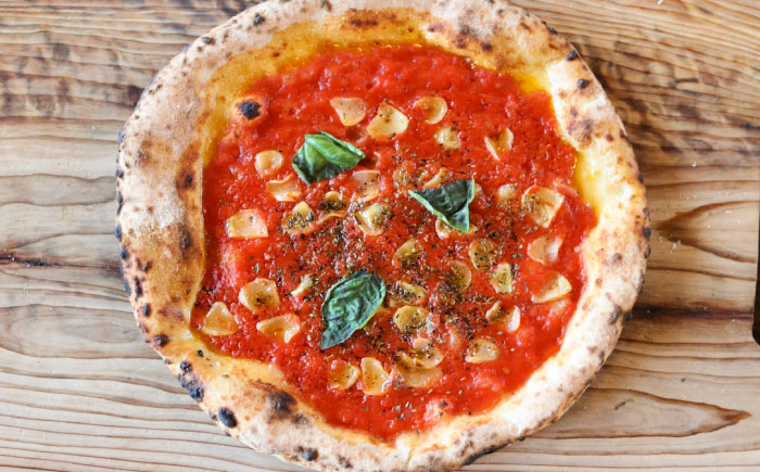 【ナポリピッツァ専門店が作る薪窯焼き 冷凍 ピッツァセット】 マリナーラ × 3枚 合計 約750g / ピザ イタリアン 熊本県 菊陽町【堀川ピッツァ】 [BHBV001]