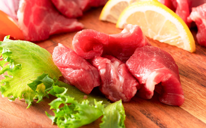 【全6回定期便】【熊本特産】赤身馬刺し3種とネギトロの詰め合わせ 3891【株式会社フジチク】 [BHAD067]