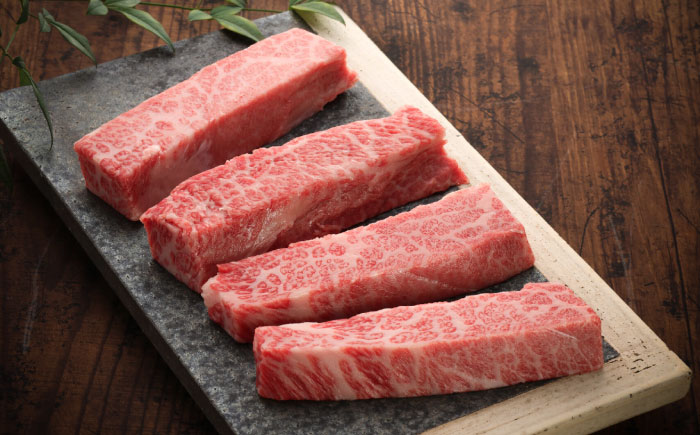 【全12回定期便】【GI認証】くまもとあか牛三角バラステーキ 約120g×4枚 / 菊陽町 あかうし 熊本県 肉 にく niku ブランド 旨み 【有限会社 三協畜産】 [BHAS095]