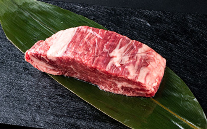 熊本県産 あか牛 ステーキ用ヒレ肉(約150g)、ロース肉 (約200g) 計約350g / 牛肉 セット 国産 熊本県産 食べ比べ【合同会社 たべたせいか】 [BHBY001]