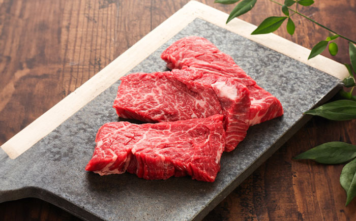 【全12回定期便】【GI認証】くまもとあか牛カイノミステーキ 約120g×3枚 / 菊陽町 あかうし 熊本県 肉 にく niku ブランド 旨み【有限会社 三協畜産】 [BHAS062]
