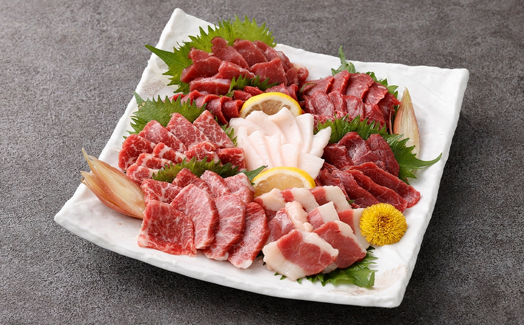 国産熊本馬刺し 6種 （ 上赤身、 赤身、 大トロ、 霜降り、 ふたえご、 たてがみ ） 計約400g 馬肉 刺身 グルメ 生食 旨味 馬刺し お肉 肉 にく ニク 馬 おつまみ 冷凍 国産 熊本県産 濃厚