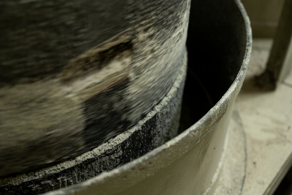 『金箔付き』自然豊かな南阿蘇の粗挽きそば8袋(16人前)／つゆ16食付き