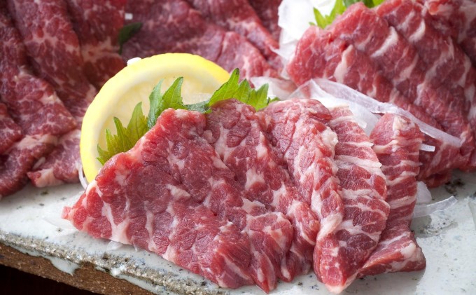 馬刺し 特選 霜降り 中トロ 500g ブロック 熊本直送 国内肥育 馬刺 馬肉 肉 お肉 冷凍 国産 又は カナダ産 配送不可：離島 
