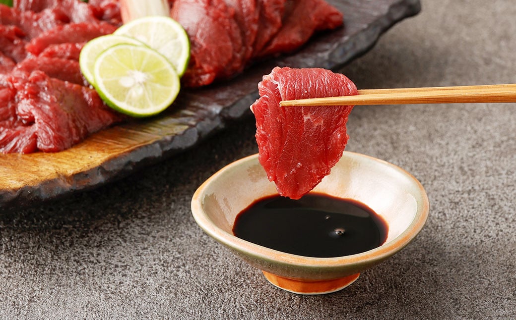 【フジチク】国産 馬刺し 赤身 計約800g 馬刺 馬肉 赤身肉