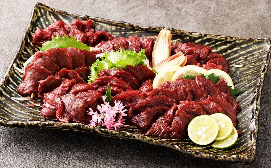 【フジチク】国産 馬刺し 赤身 計約800g 馬刺 馬肉 赤身肉