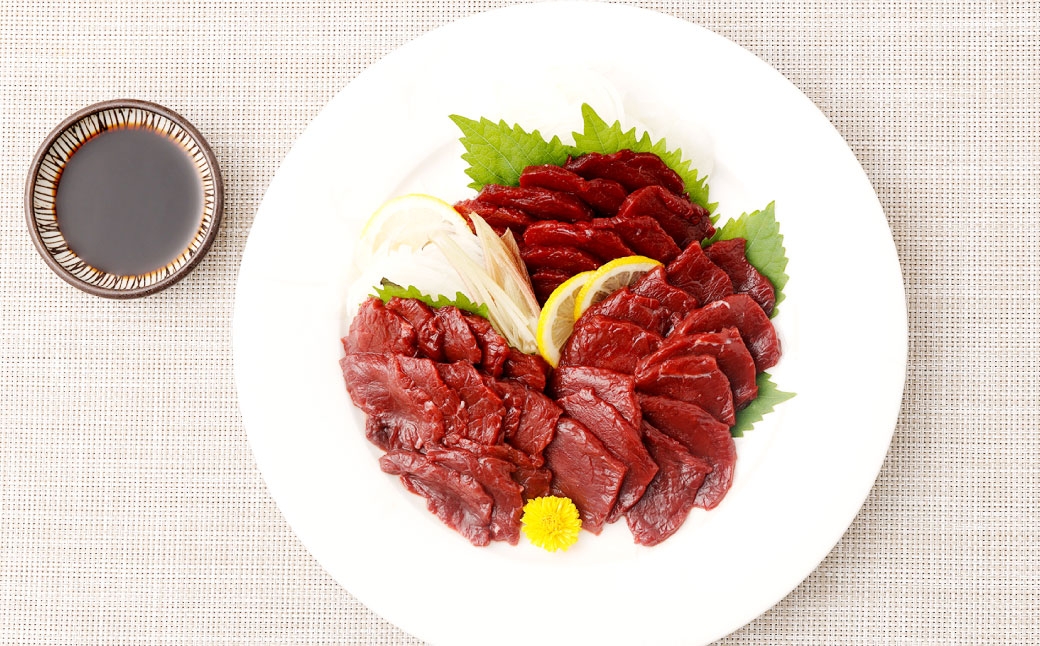 国産馬刺し 赤身 約300g （ 約100g × 3 ） 馬刺し 馬刺 国産 赤身 冷凍 お肉 ニク にく 肉 馬肉 馬 おつまみ