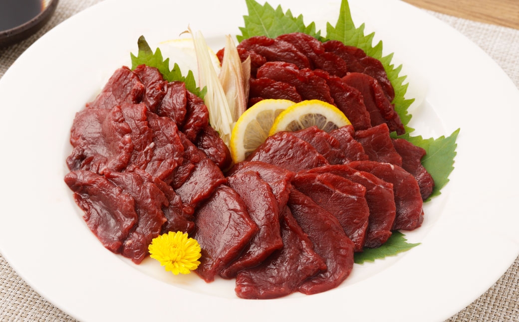 国産馬刺し 赤身 約300g （ 約100g × 3 ） 馬刺し 馬刺 国産 赤身 冷凍 お肉 ニク にく 肉 馬肉 馬 おつまみ