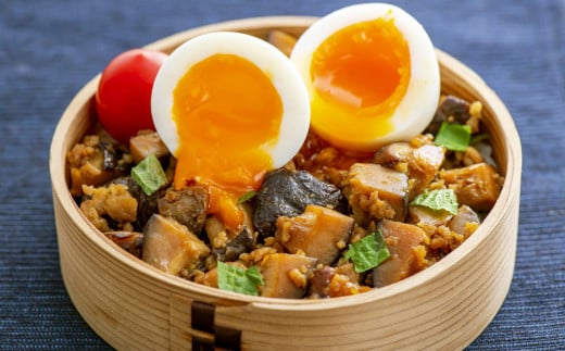 乾燥椎茸 国産 訳あり 小粒どんこ 300g | 乾しいたけ 干し椎茸 乾し椎茸 しいたけ 乾燥しいたけ 干しシイタケ 干ししいたけ  原木 大分県産 九州野菜 産地直送 九州産 中津市 送料無料