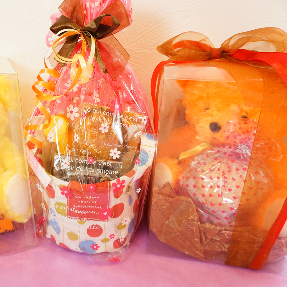 新鮮たまご と 濃厚牛乳 を使った『 ママン お勧め焼き菓子詰め合わせ』 10個 | お菓子 菓子 洋菓子 焼き菓子 ママンぼうろ ドラぼうろ ダックワーズ ドーナッツ アマンド ブラウニー マドレーヌ フィナンシェ ピヨピヨクッキー クッキー 詰合せ セット 大分県 中津市