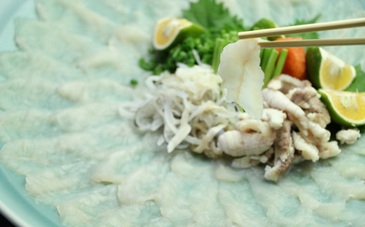 最高級の天然物！とらふぐ刺しふぐ鍋セット（3～4人前）［冷蔵］臼杵湯の里