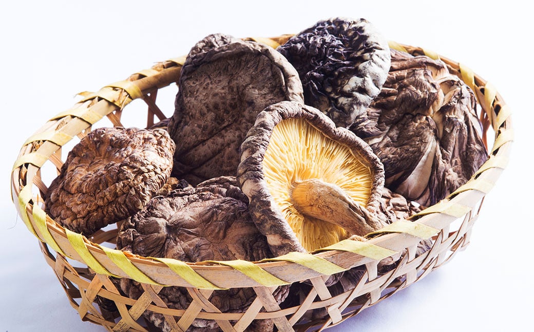 大分県産原木栽培乾しいたけ 上香信 450g（90g ×5袋）