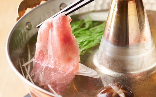 大分県産 米の恵み豚  しゃぶしゃぶ用食べ比べセット 計900g（ロース・もも 各450g） 国産 人気 冷凍 豚肉 米の恵み しゃぶしゃぶ 食べ比べ スライス ロース もも ＜130-014_6＞