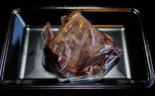 おおいた和牛のローストビーフ300g【匠牧場】(特製ソース付)  牛肉 ローストビーフ 国産 人気 和牛 ブロック 冷凍 赤身 黒毛和牛 おおいた和牛 ブロック肉 小分け 塊 ＜102-501＞