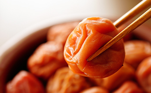 ひらそ農園の完熟南高梅の梅干し　2.5kg（塩分約20%） 梅干し 国産 南高梅 2キロ ＜004-005＞