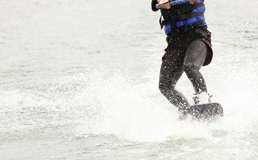 【体験チケット】ウェイクボード 1名 レンタル 15分 【マリンショップBUZZ】＜163-007＞