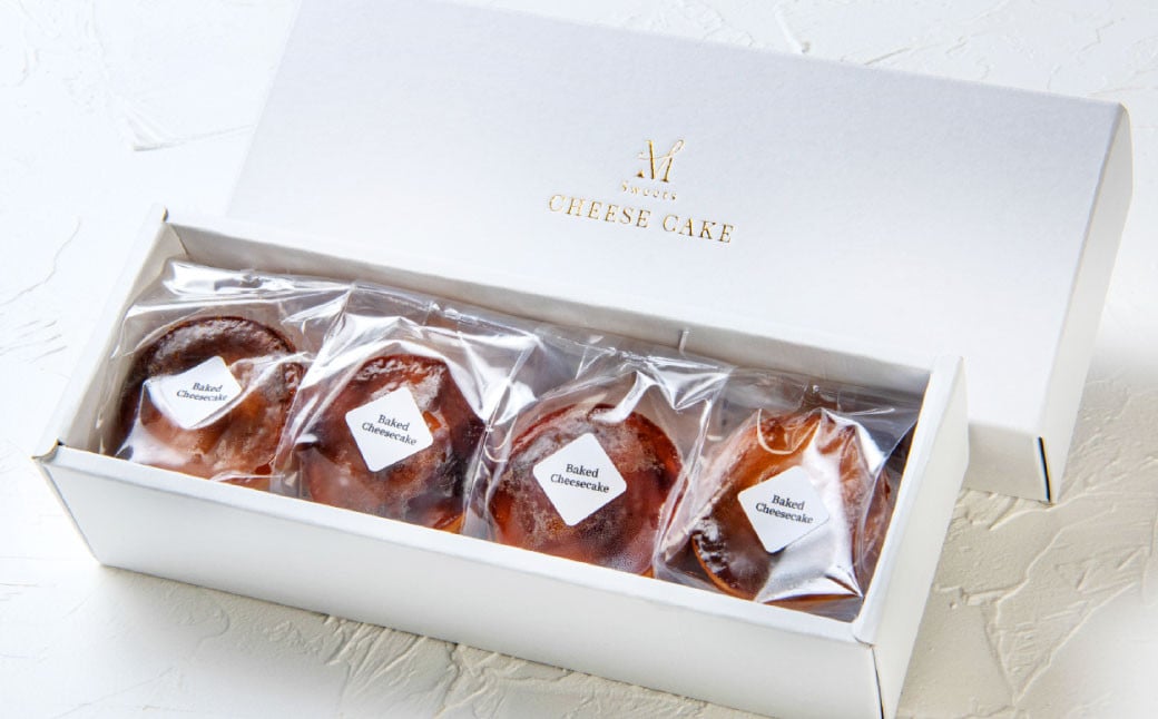 126-1302 4種のチーズのベイクドチーズケーキ 60g×4個入 ケーキ 洋菓子 スイーツ デザート 冷凍 国産 大分県 豊後大野市