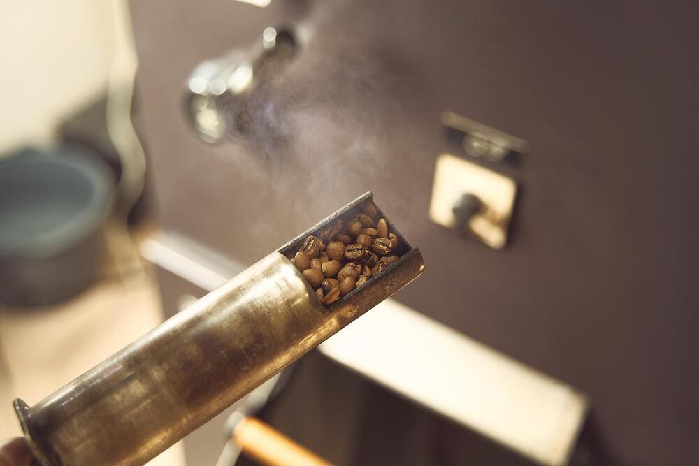 【全3回定期便】由布院　湖畔のベーカリーカフェのこだわり焙煎珈琲豆セット(3種)～カフェラリューシュ～