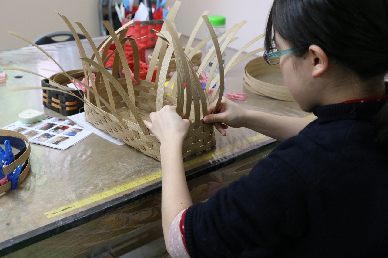 手作りクラフトバック（留め具付き） (レッド)    