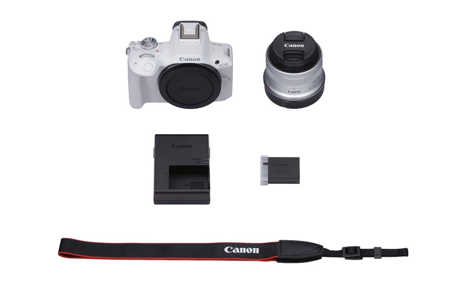 【ホワイト】 キヤノン ミラーレス カメラ EOS R50 レンズキット Canon キャノン 一眼 家電_0042C-1