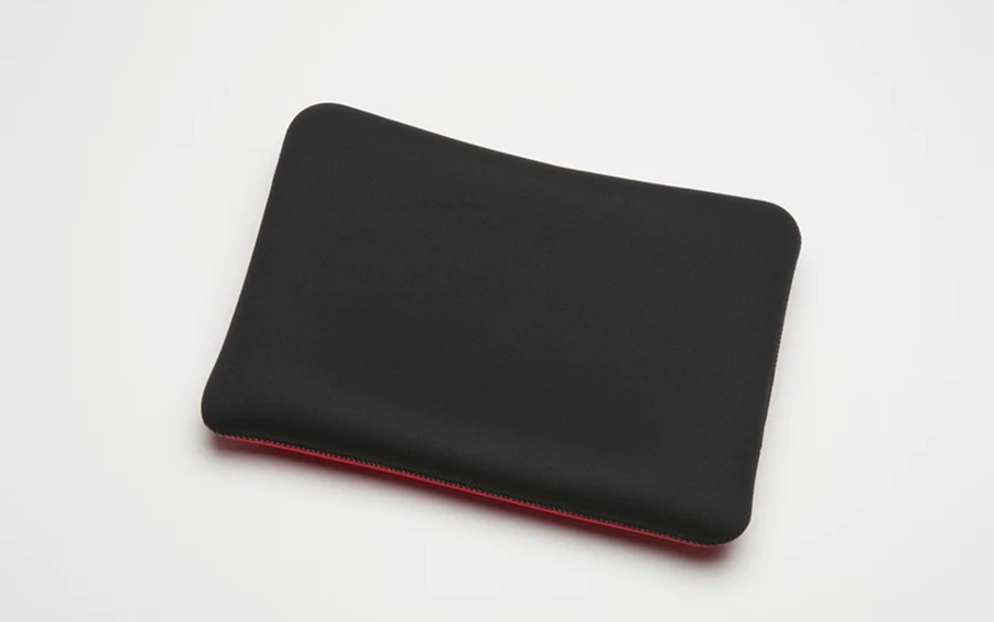 クロッツやわらか湯たんぽ/長方形タイプ レッド×ブラック_2644R-1