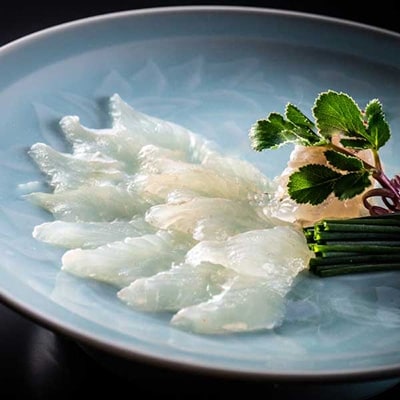 【高級料亭にご招待】「的山荘ランチ」ペア食事券　AR01【1090283】