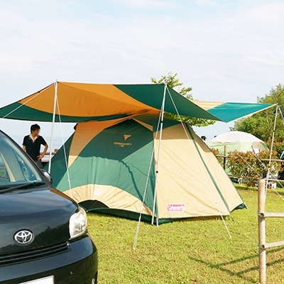 【キャンプ場で遊ぼう!】糸ヶ浜海浜公園オートキャンプ場1泊券(1区画分)【1089435】