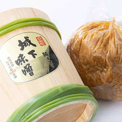 阿部三郎商店　城下味噌2kg(樽入り)【ひじめいど】 AW03【配送不可地域：離島】【1108150】