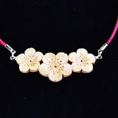 つげ細工 ネックレス(桜) 約5cm×2cm【1116497】