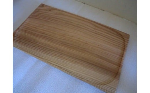 おび杉 お盆 26cm×45cm おぼん 飫肥杉 スギ 木製品 工芸品 谷材木店 軽い 丈夫 無公害 水ぶきOK シンプル トレー 天然素材 キッチン用品 雑貨 日用品 国産 日本製 インテリア 台所用品 ギフト プレゼント おすすめ お取り寄せ 宮崎県 日南市 送料無料_G8-192