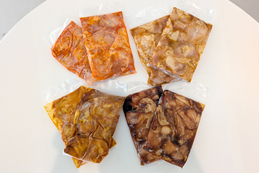 鶏肉 味付け肉 にんにく黒胡椒 トマトとチーズ マイルドカレー 照り焼き 各400g [ヨシ商店 宮崎県 日向市 452061244] とり肉 鶏もも もも肉 冷凍 詰め合わせ セット チキン おかず お弁当 おつまみ 食べ比べ 小分け