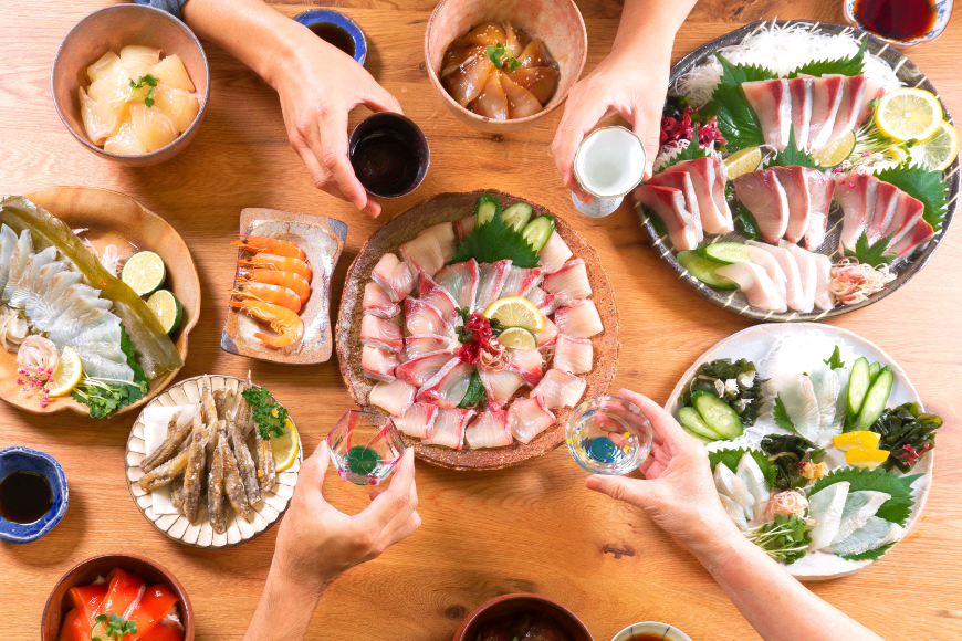 刺身 柵 旬のお刺身 6ケ月 定期便 [請関水産 宮崎県 日向市 452061455] 食べ比べ 冷蔵 詰め合わせ ぶり ヒラメ ひらめ 真鯛 鯛 マダイ タイ カンパチ かんぱち