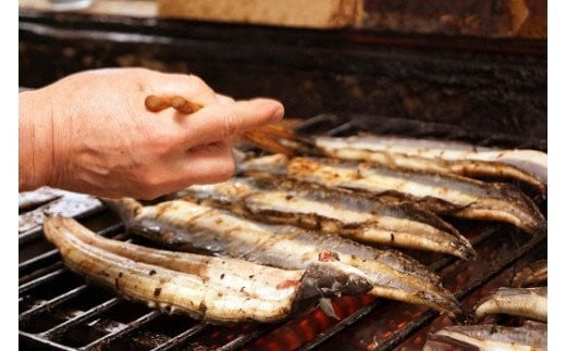 【お中元】本部うなぎ屋　国産鰻の蒲焼　カット済み＜12-1a＞