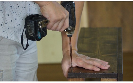 【天然無垢材】円形ダイニングテーブル アイアン脚　Interior G-S-S＜30-14a＞