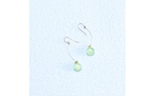 アクセサリー プチピアス（カラー：グリーン）【グラスアート黒木】_A0114-015
