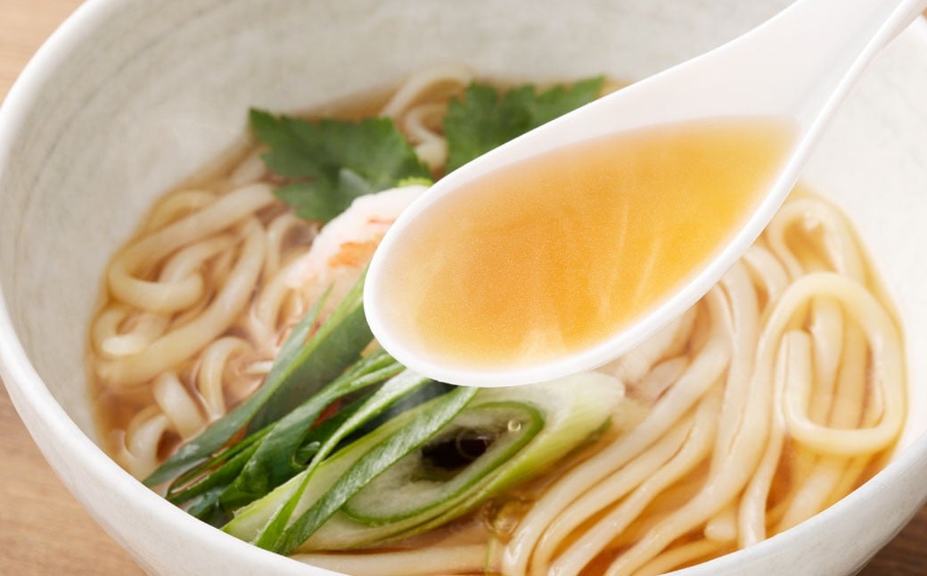 ＜高鍋米麺 3種セット 6食入り＞翌月末迄に順次出荷 だし チキン ポーク 各2食 3種 米麺 米粉麺 麺 詰合せ 食べ比べ セット グルテンフリー 出汁 鶏 豚 麺類 国産 冷凍 宮崎県 高鍋町