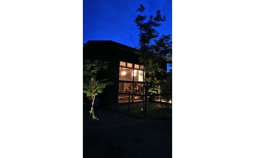 ＜犬と泊まれるペンション「wanvino」３万円分宿泊券＞ K15_0001