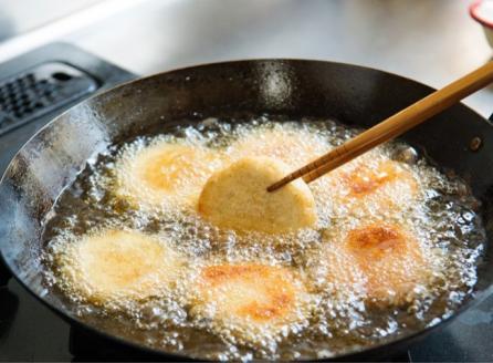 川南漁港『通浜直売所』びんちゃんコロッケ 【 人気商品 惣菜 ビンチョウマグロ ハモ ヘルシー 揚げるだけ 】