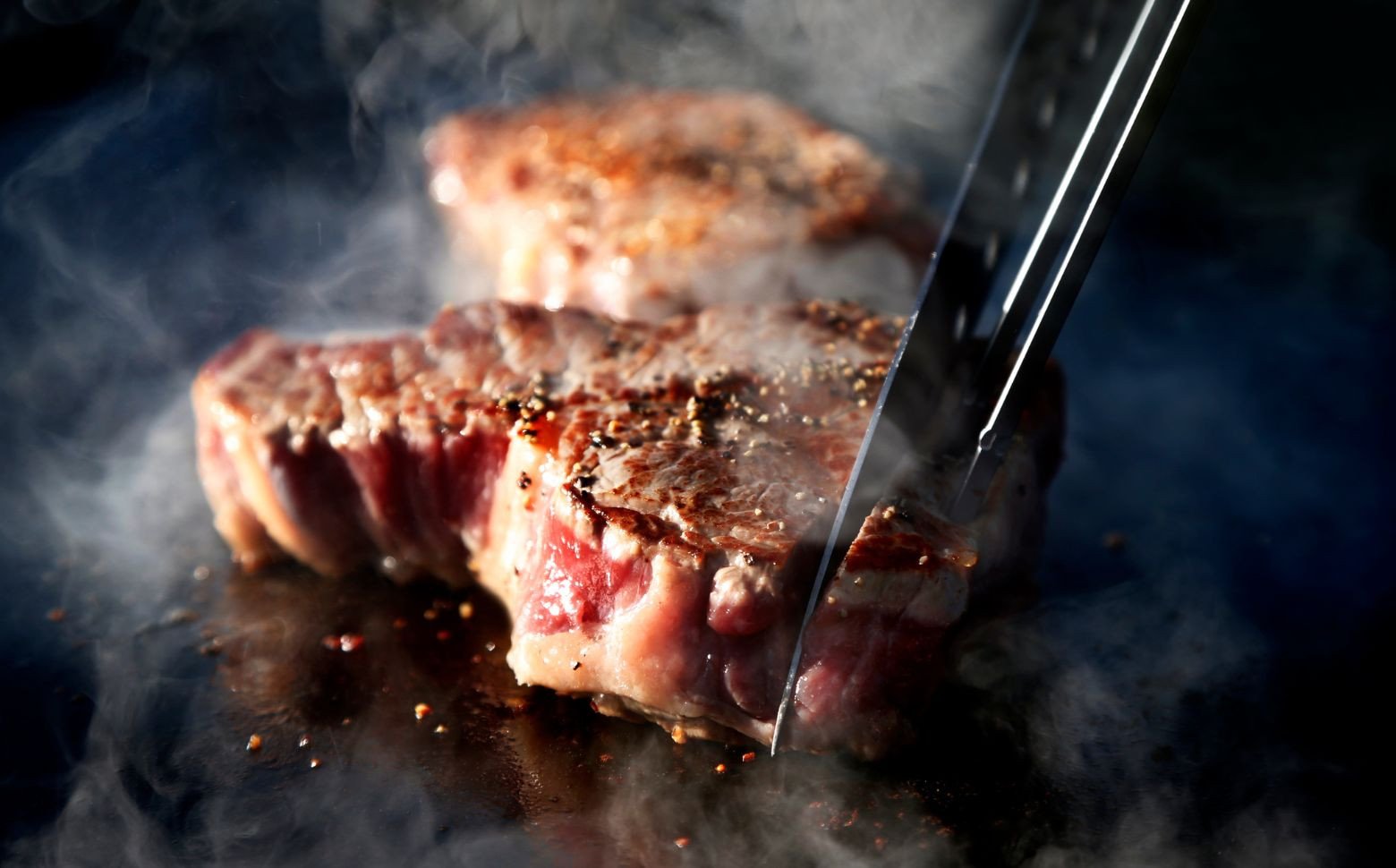 宮崎県産黒毛和牛A4等級以上 高千穂牛上モモステーキ130g×6枚 計780g 牛肉 肉 お肉 上モモ肉 上モモ ステーキ ステーキ肉 ブランド牛 国産牛 和牛 国産黒毛和牛 焼肉 BBQ アウトドア 贈り物 ギフト お祝い 内祝い グルメ お取り寄せ _Tk002-069