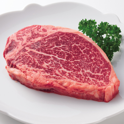 714-1 鹿児島県産黒毛和牛 シャトーブリアン（A4等級以上） 300g（3枚入り）　KN021-019-02