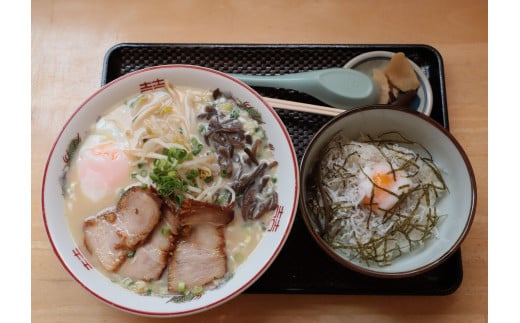【 鹿児島 ラーメン 】 西郷 ラーメン 2種7袋 しょうゆ ・ とんこつ (丸一製麺/A-399) ラーメン 豚骨ラーメン 醤油ラーメン とんこつラーメン しょうゆラーメン 豚骨 油 とんこつ しょうゆ ラーメン らーめん ストレート 細麺 細めん 生麺 ラーメン 鹿児島ラーメン 食べ比べ