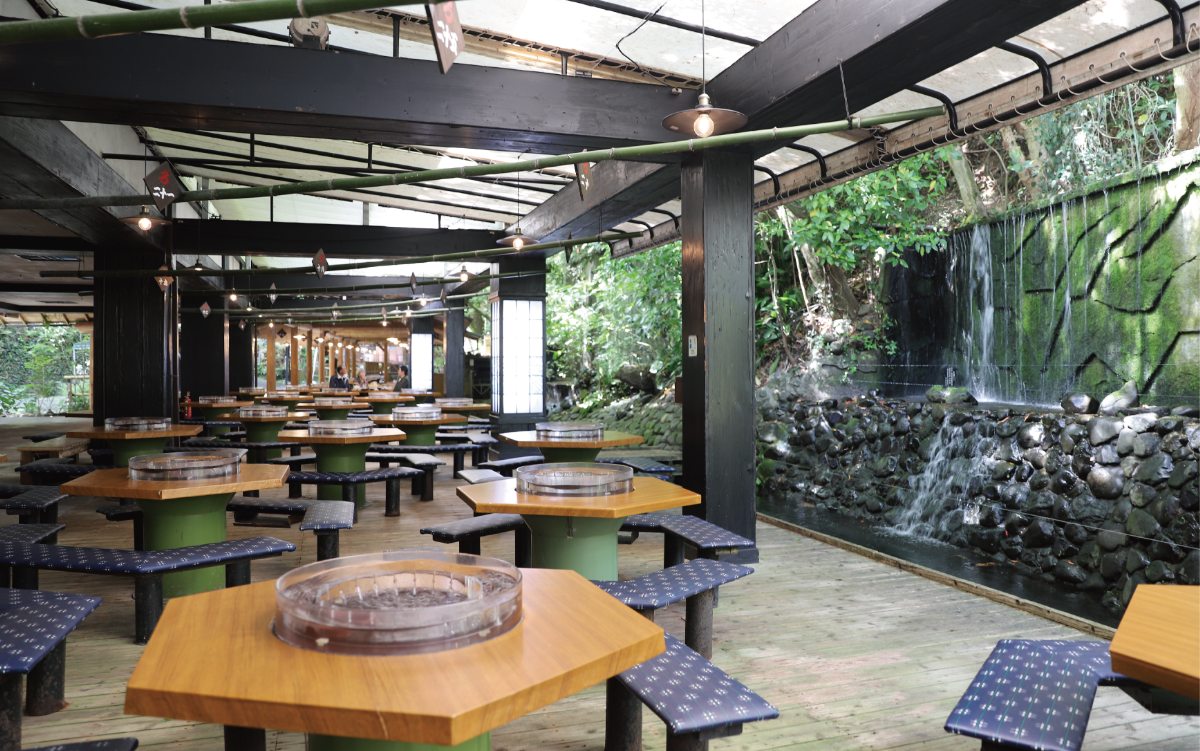 【指宿唐船峡】味の長寿庵そうめんセット(つゆ×3本、手延べそうめん×2袋、からしすみそ×2本)(南物産/010-459) めんつゆ そうめん つゆ セット だし 出汁 ギフト 贈答 お中元 つゆ 調味料 唐船峡 そうめん流し 鹿児島 指宿 いぶすき めんつゆ つゆ セット