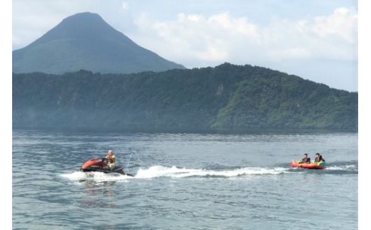 【池田湖でアクティビティ体験】マーブルライダー遊覧 15分間ペアチケット(えぷろんはうす池田/A-182)