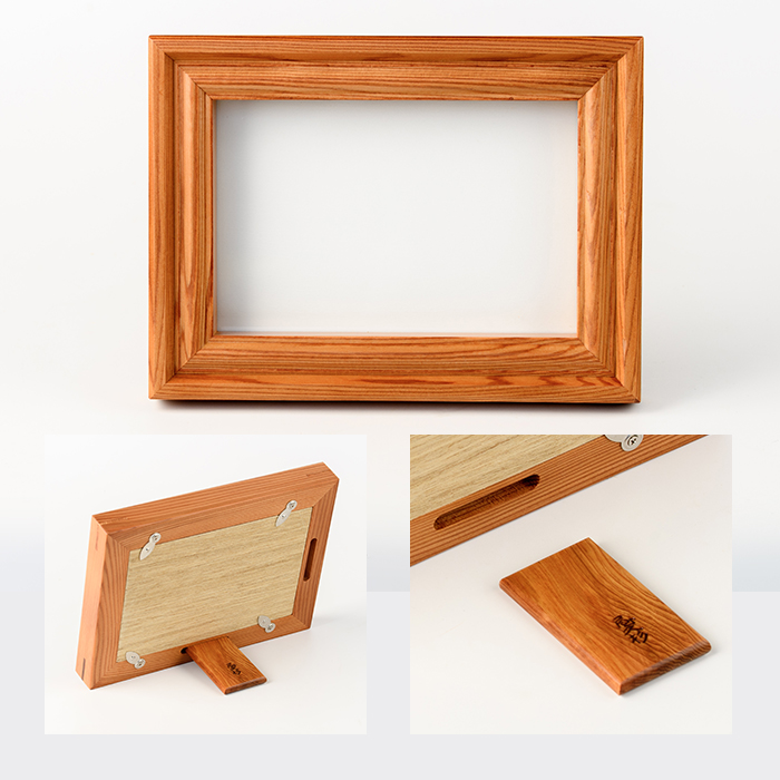 【屋久杉で創った】写真立て(はがきサイズ)(高橋工芸/IB074-011) 工芸品 写真立て はがき 写真 雑貨 屋久杉 杉 木 木工 木材 インテリア 装飾 家 リビング オリジナル 一点もの 手づくり てづくり 手作り 木目 手作業 職人 工芸 鹿児島 自然遺産 シック シンプル おしゃれ 小物