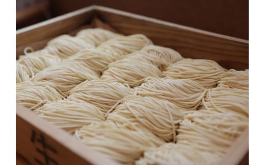 【 鹿児島 ラーメン 】 西郷 ラーメン 2種7袋 しょうゆ ・ とんこつ (丸一製麺/A-399) ラーメン 豚骨ラーメン 醤油ラーメン とんこつラーメン しょうゆラーメン 豚骨 油 とんこつ しょうゆ ラーメン らーめん ストレート 細麺 細めん 生麺 ラーメン 鹿児島ラーメン 食べ比べ