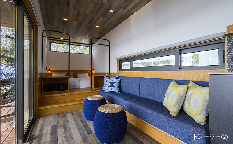 J11-0826／温泉水99 1.9L×12本 ＋ ３万円分 宿泊ギフト券　THOUSAND GARDEN TARUMIZU