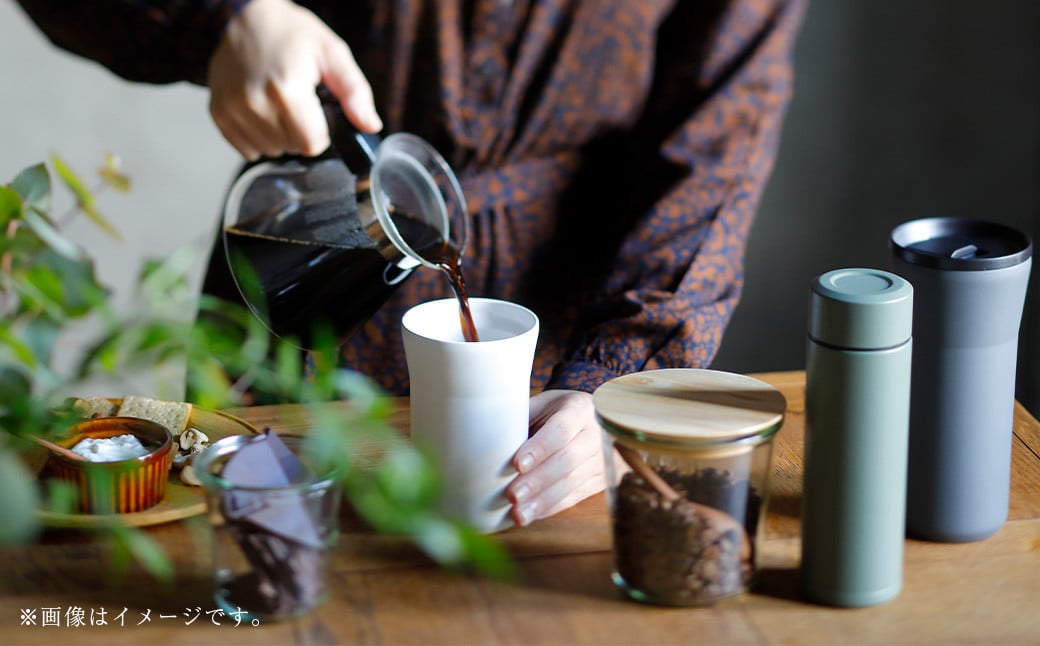 【京セラ】蓋付きタンブラー 350ml ＜クリームホワイト2個・ダークグレー2個＞ 計4個セット CERAMUG タンブラー 真空容器 保冷 保温 真空断熱 セラミック トラベルカップ KYOCERA DSR-623