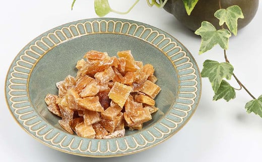 犬用ペットフード(60g×8袋) ワンちゃん用おやつ！鹿児島県産紅はるかの干し芋「おいもでおいで」 加熱殺菌 えさ 餌 動物用食品 天然 無添加 無着色 いも さつまいも ドッグフード 常温 ギフト 贈答【エーエフ企画】【A-1489H】