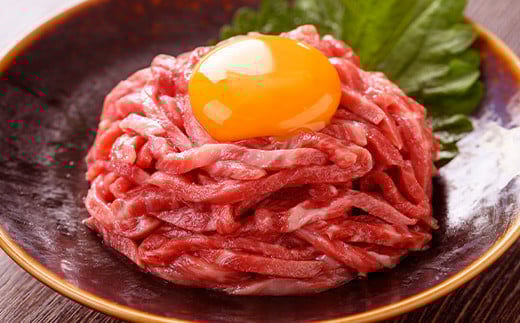 鹿児島県産黒毛和牛 ユッケ(計160g・40g×4P・タレ付き) 牛肉 肉 黒毛和牛 国産 国産牛 九州 鹿児島 鹿児島県産 生食 ユッケ 冷凍 小分け こわけ タレ付き 便利 ギフト【バクロ】【A-2042H】